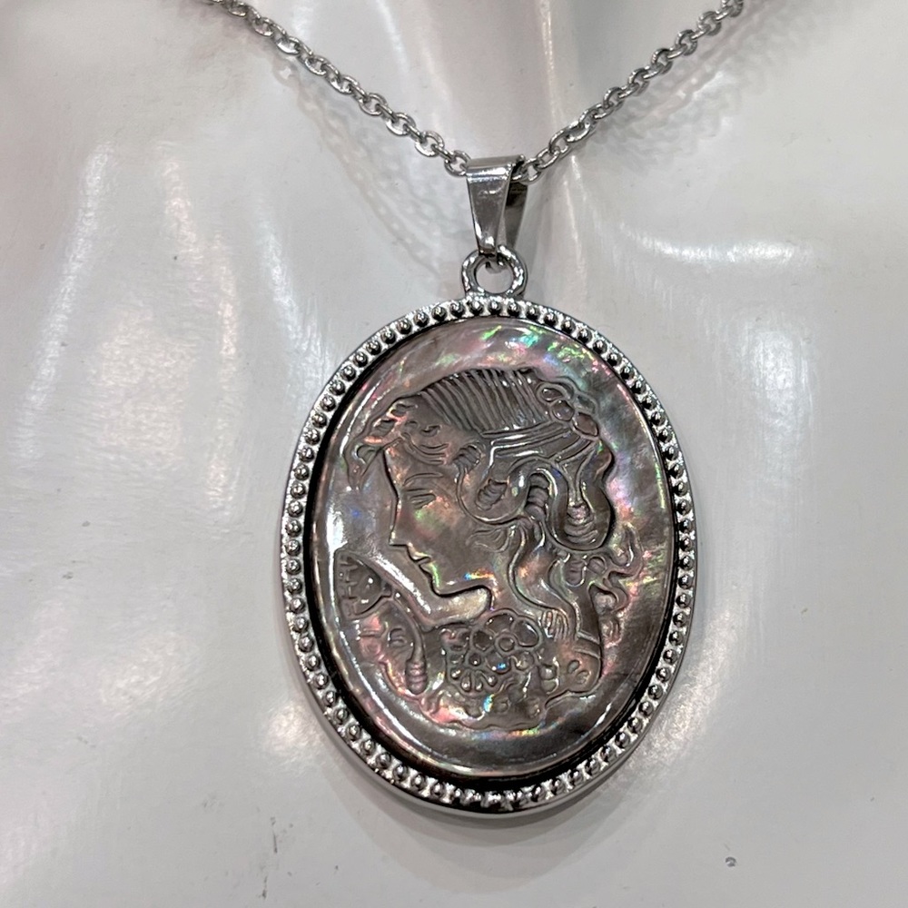 Silver Iridescent Cameo Pendant 20” Necklace